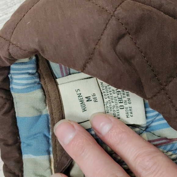 L.L. Bean Brown Quilted Collared Jacket with Plaid Lining - Picture 4 of 13